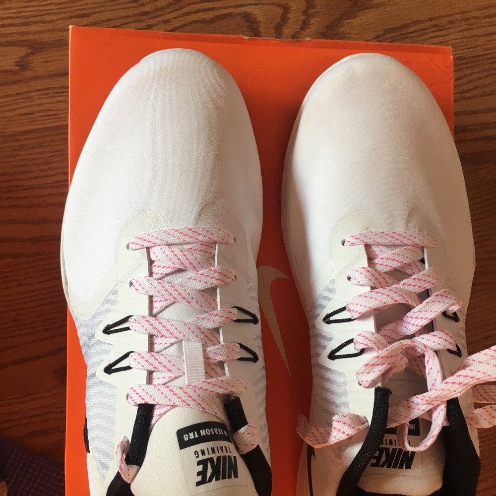 Men’s Nike TR 8 Print, Size 12 - Picture 3 of 7